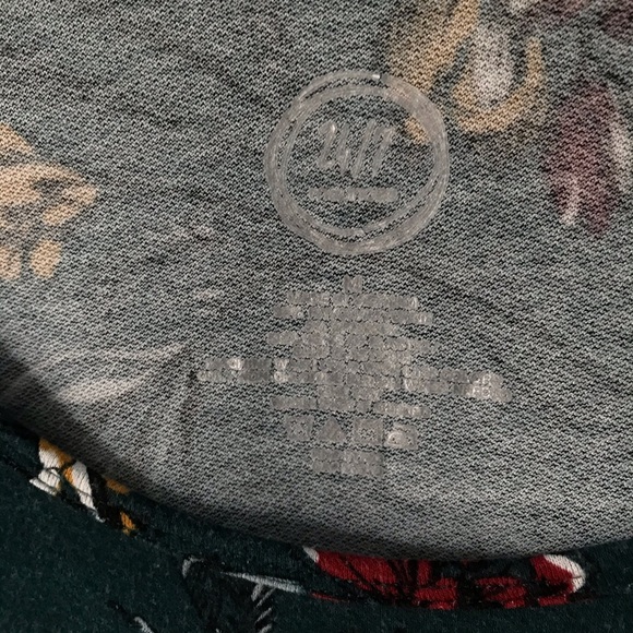 24/7 Top Sz med - Picture 3 of 5